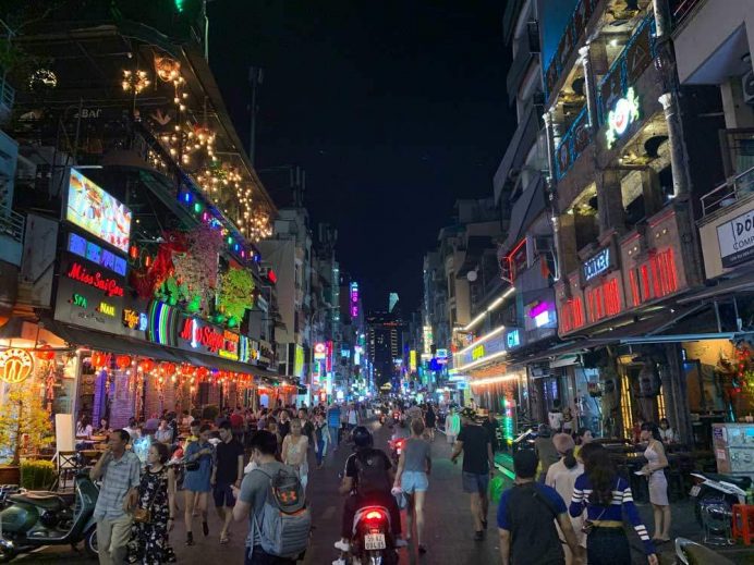 Vietnam Gece Hayatı