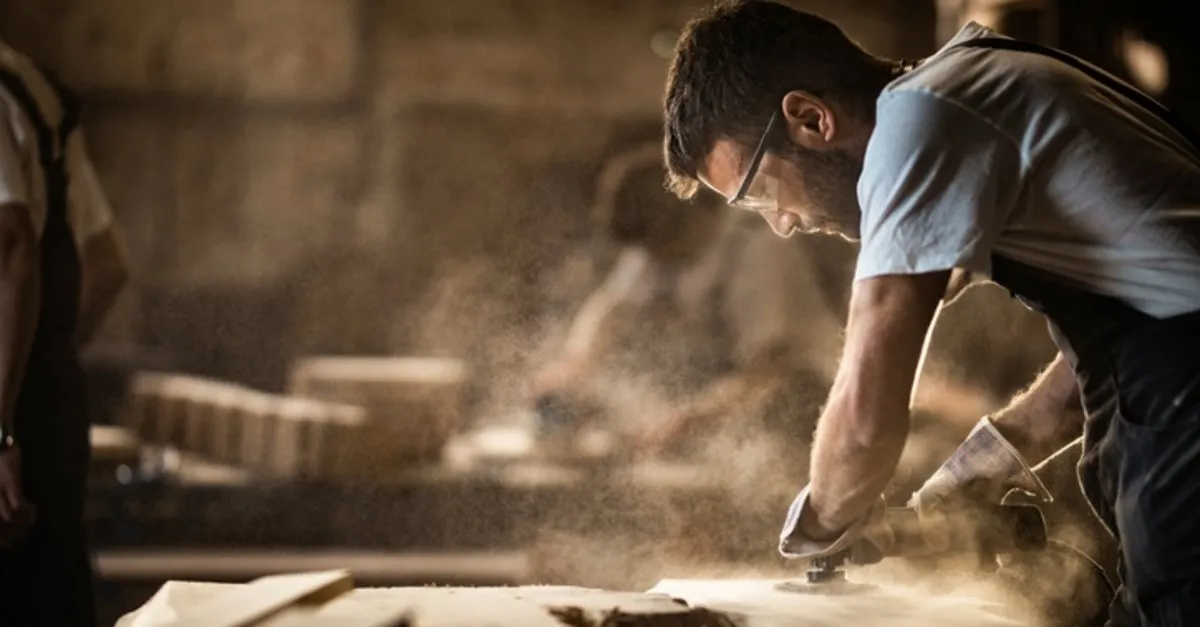 Plywood(Kontrplak)Nedir? Yapı ve Mobilya Sektöründe Çok Yönlü Bir Malzeme